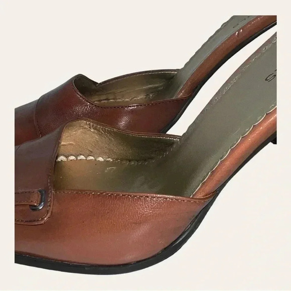 Women’s BCBGIRLS MAXAZRIA SQUARE TWO HEELS BLOCK HEEL COGNAC IN COLOR‎ SIZE 7B - Picture 12 of 15